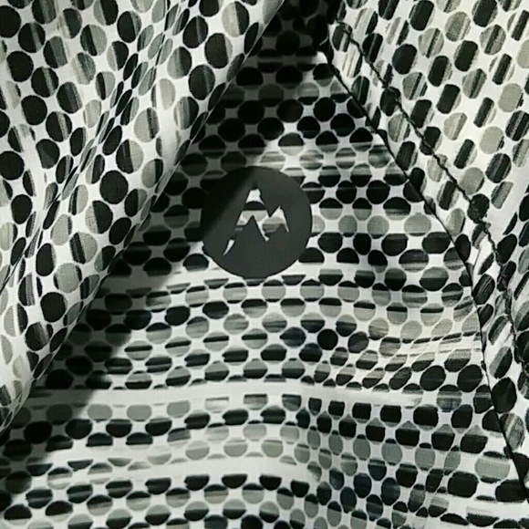 CLEARANCE /Make an offer! Marmot womens Hooded zip up Jacket Sz M - Picture 3 of 8